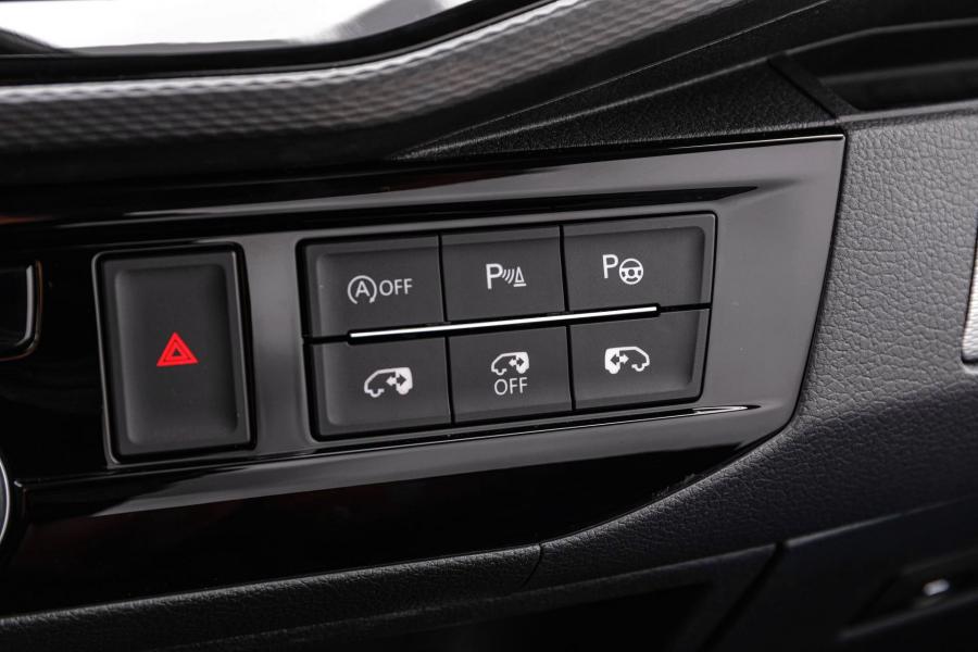 Детали интерьера Volkswagen Multivan Bulli (T6.1) 2019 года  (фото 59 из 86)